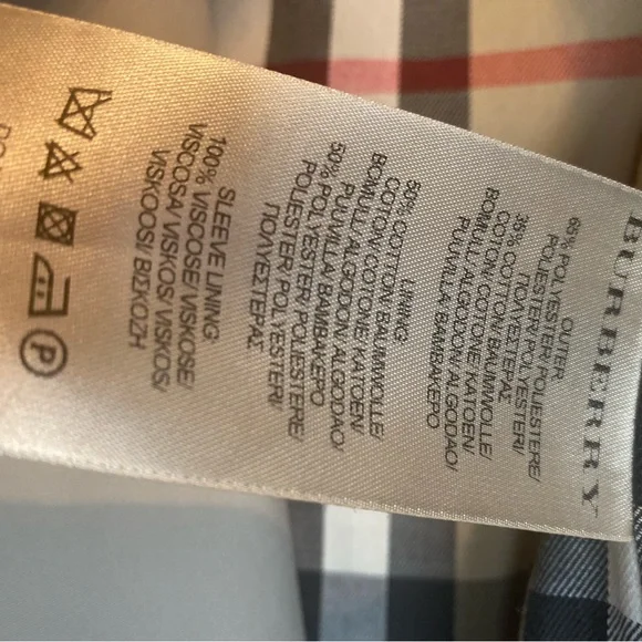 New, never worn. Women's Classic Burberry trench coat - size 8 US - Picture 7 of 12